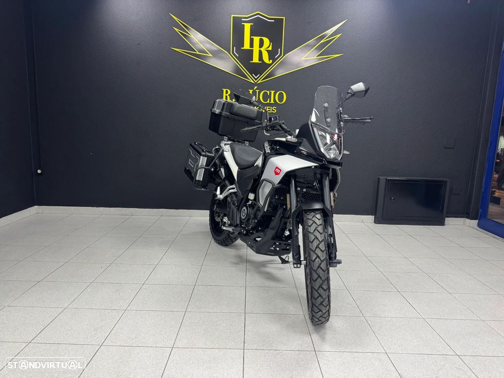 Macbor Montana XR1 125 - 2