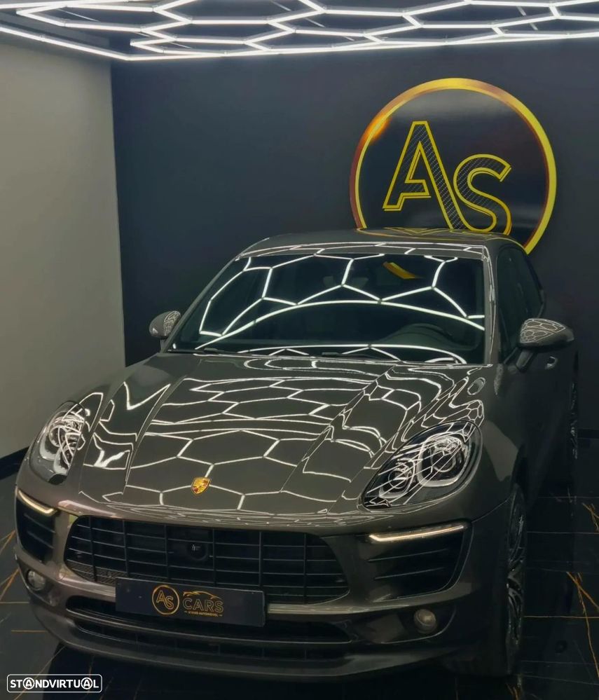 Porsche Macan - 33