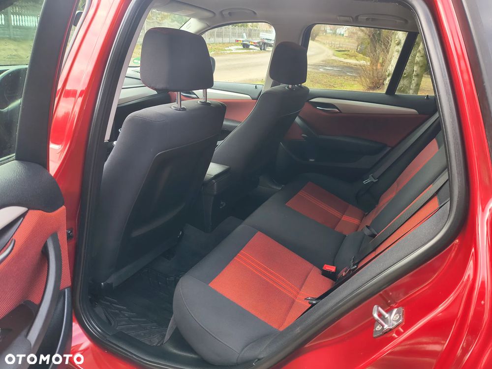 BMW X1 sDrive18d Sport Line - 25