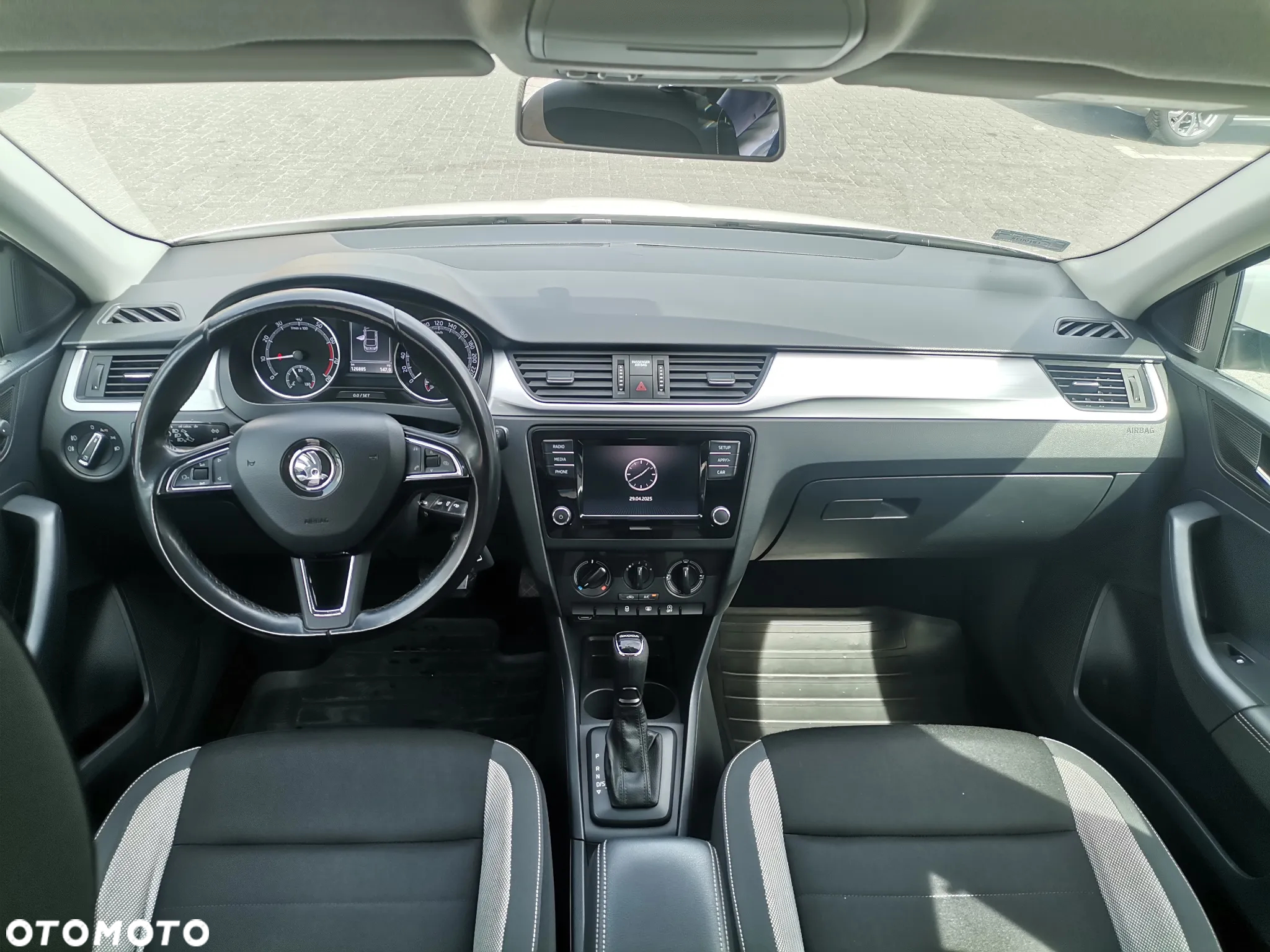 Skoda RAPID 1.4 TSI Ambition DSG - 15