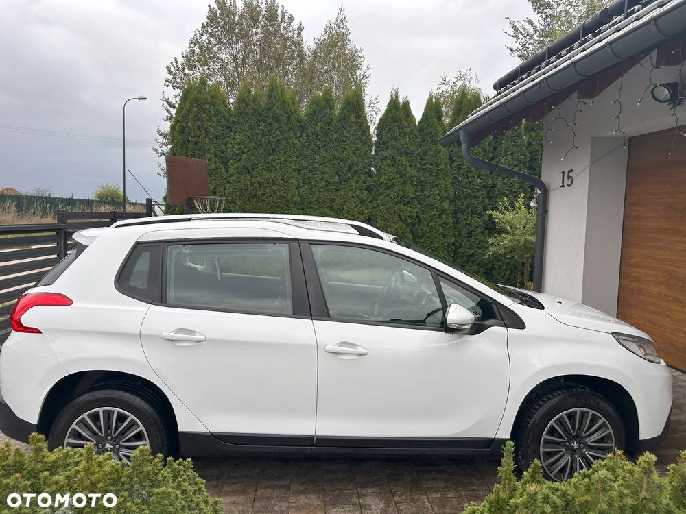 Peugeot 2008 1.2 Pure Tech Active S&S - 2