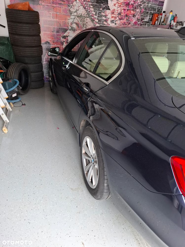 BMW Seria 5 520d - 17