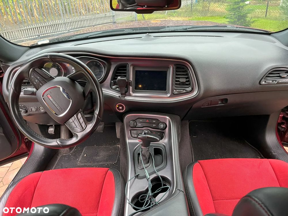 Dodge Challenger 5.7 R/T - 6