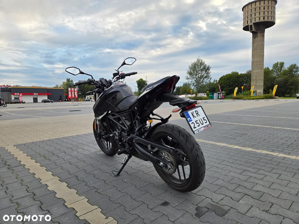 VOGE R125 - 5