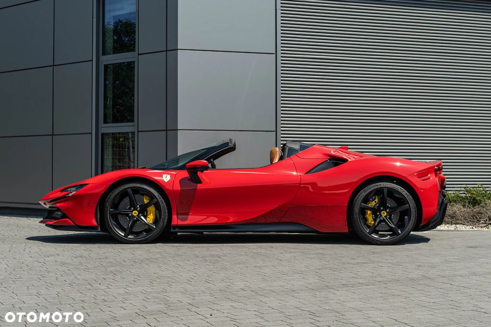 Ferrari SF90 Spider - 7