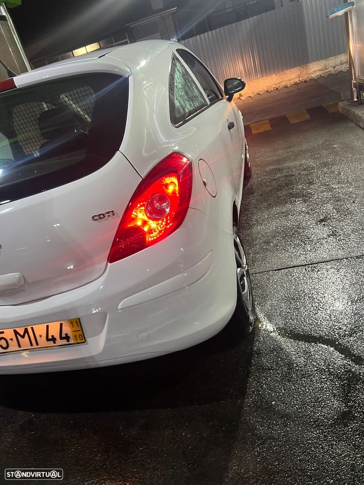 Opel Corsa 1.3 CDTI - 4