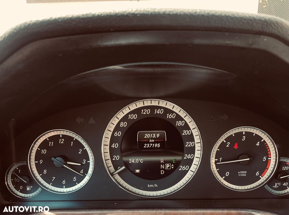 Mercedes-Benz E 220 CDI 7G-TRONIC Elegance - 5