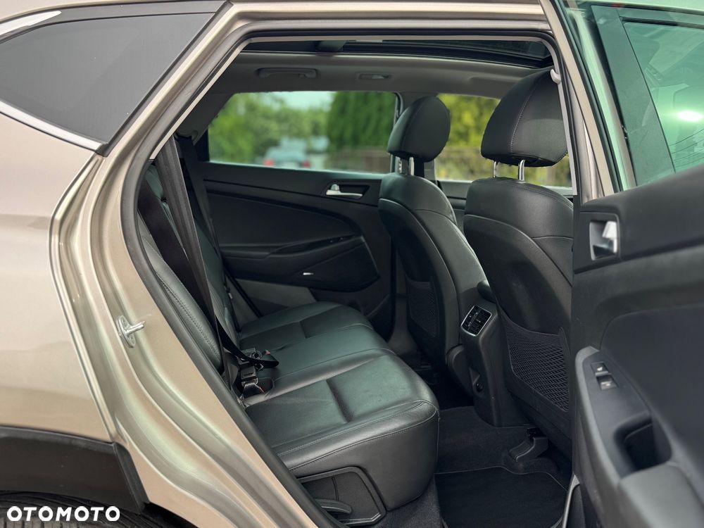 Hyundai Tucson blue 1.6 CRDi 2WD DCT Premium - 12