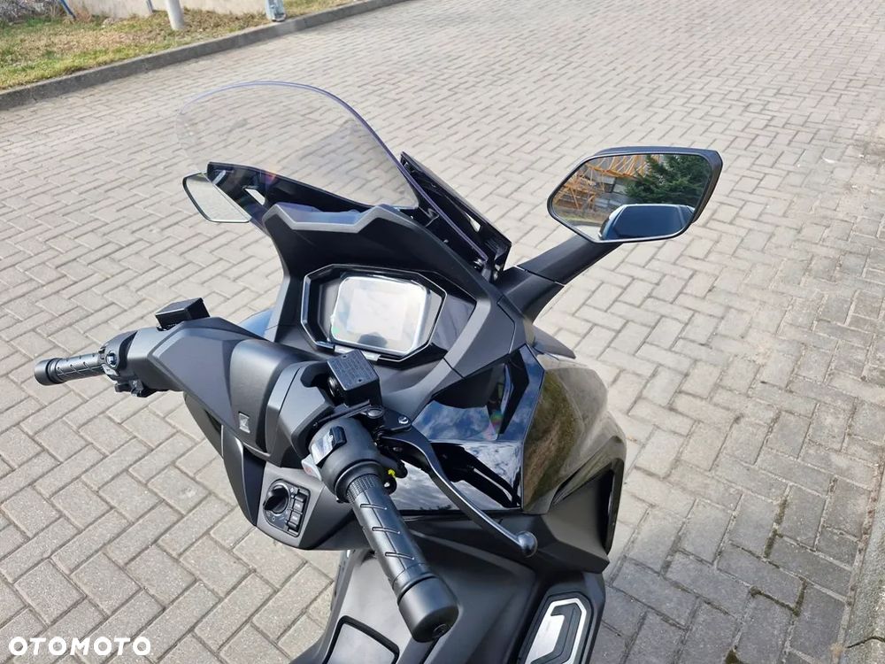 Honda NSS - 6