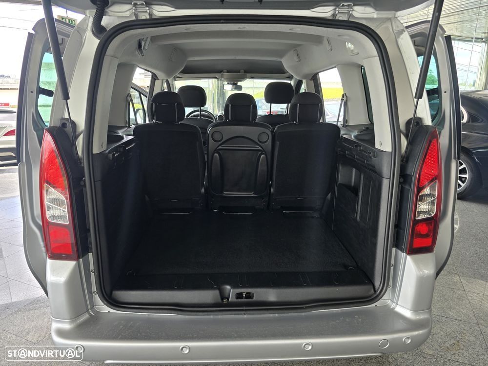 Peugeot Partner BlueHDi 120 Stop&Start Allure — fotografia 16