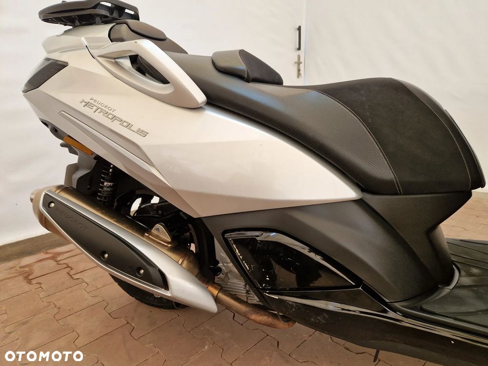 Peugeot Metropolis - 20