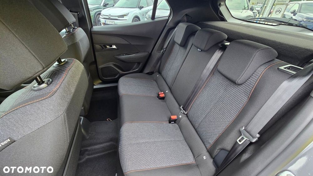 Peugeot 2008 - 13