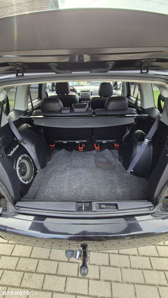 Mitsubishi Outlander - 6