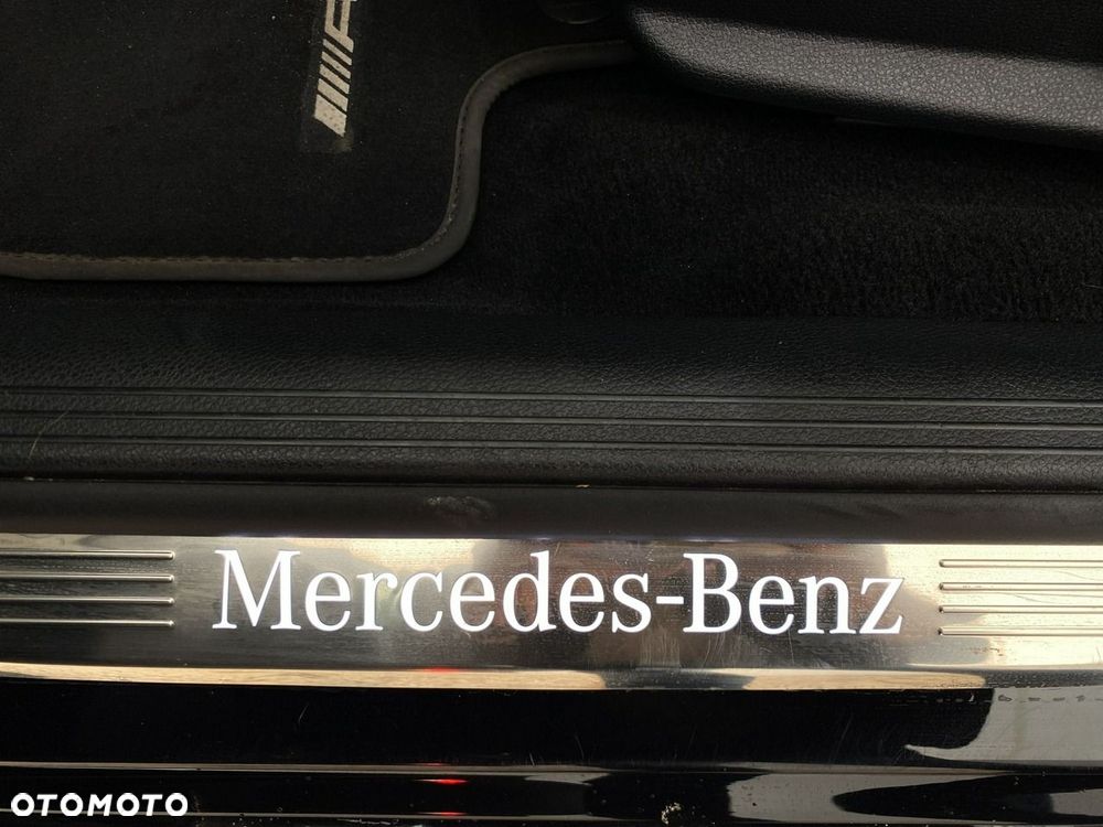 Mercedes-Benz Klasa E - 32