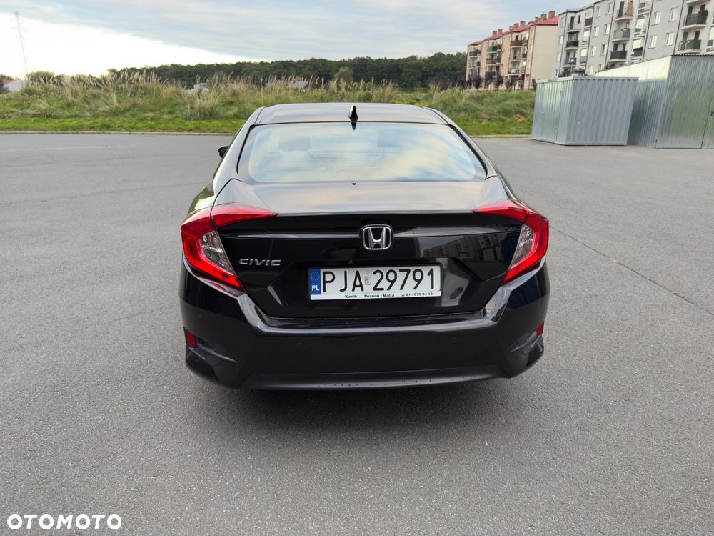 Honda Civic 1.5 T Executive CVT - 4