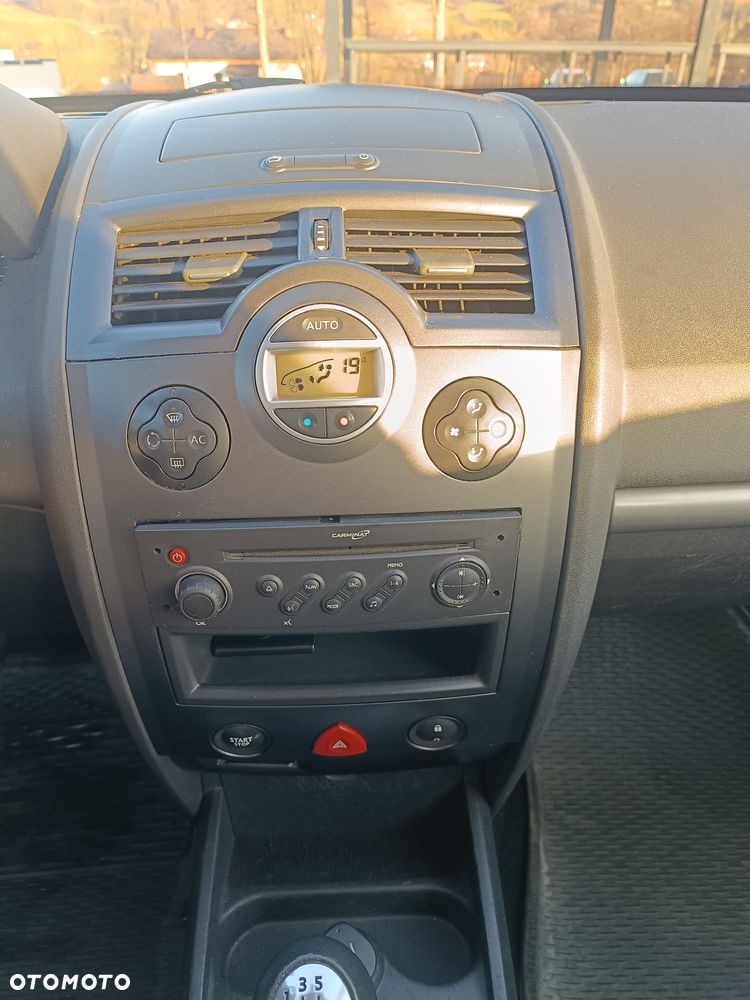 Renault Megane 1.9 dCi FAP Avantage - 5