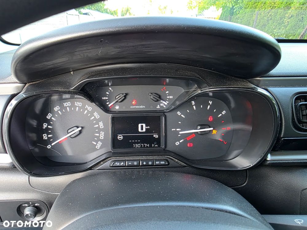 Citroën C3 Pure Tech 82 SHINE - 24