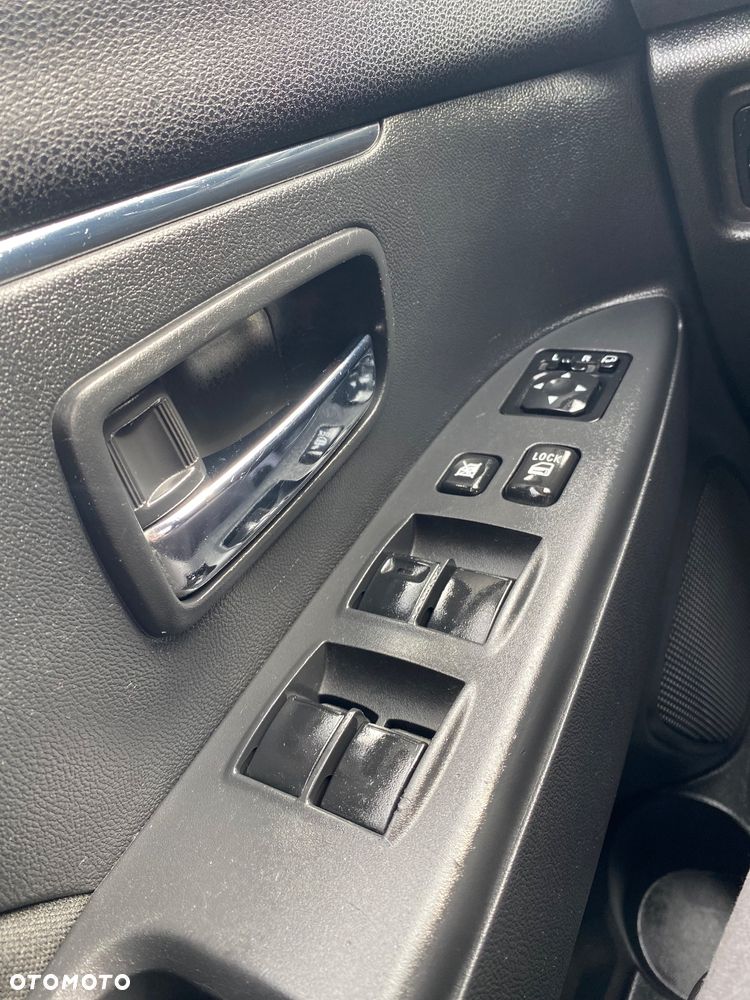 Mitsubishi ASX 1.6 Invite - 32