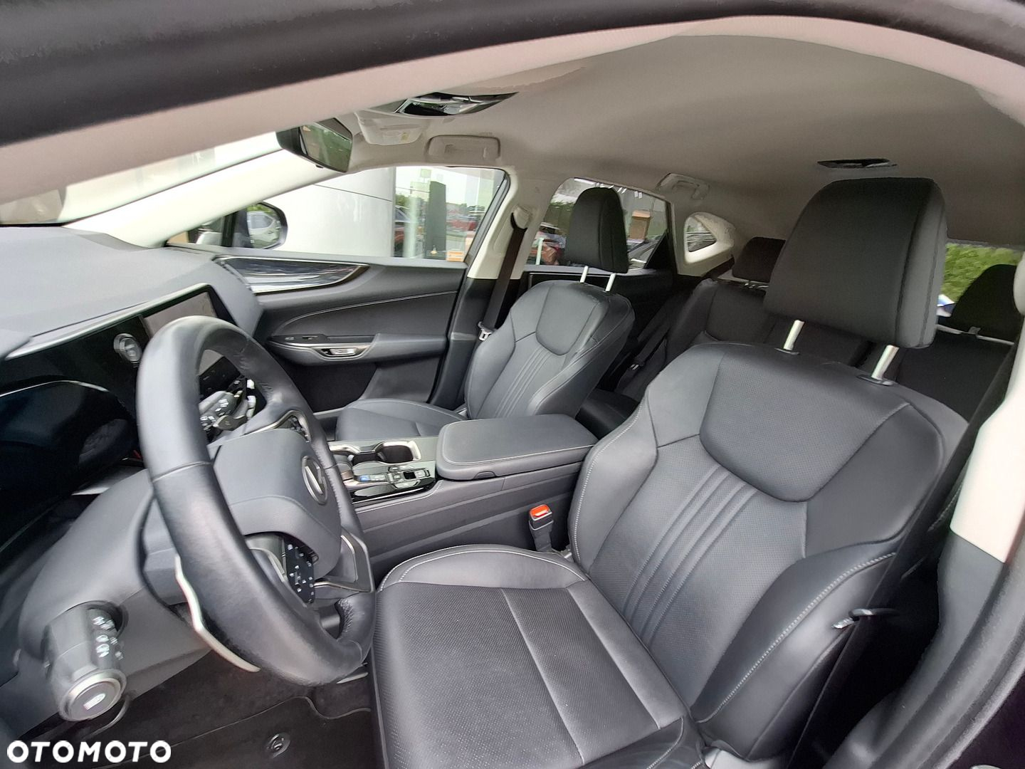 Lexus NX - 11