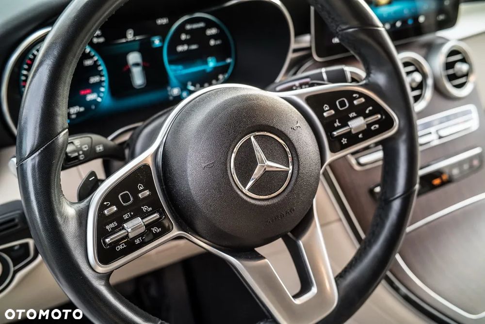 Mercedes-Benz GLC 300 4-Matic - 11