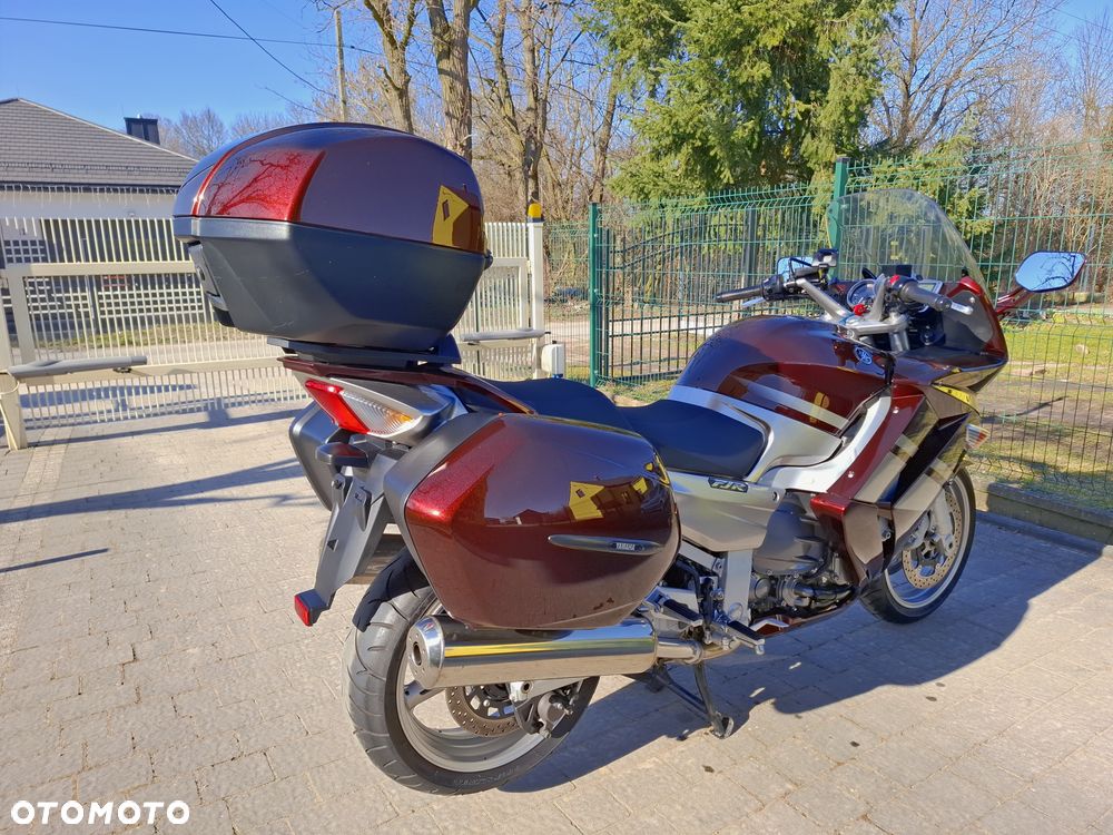 Yamaha FJR - 7