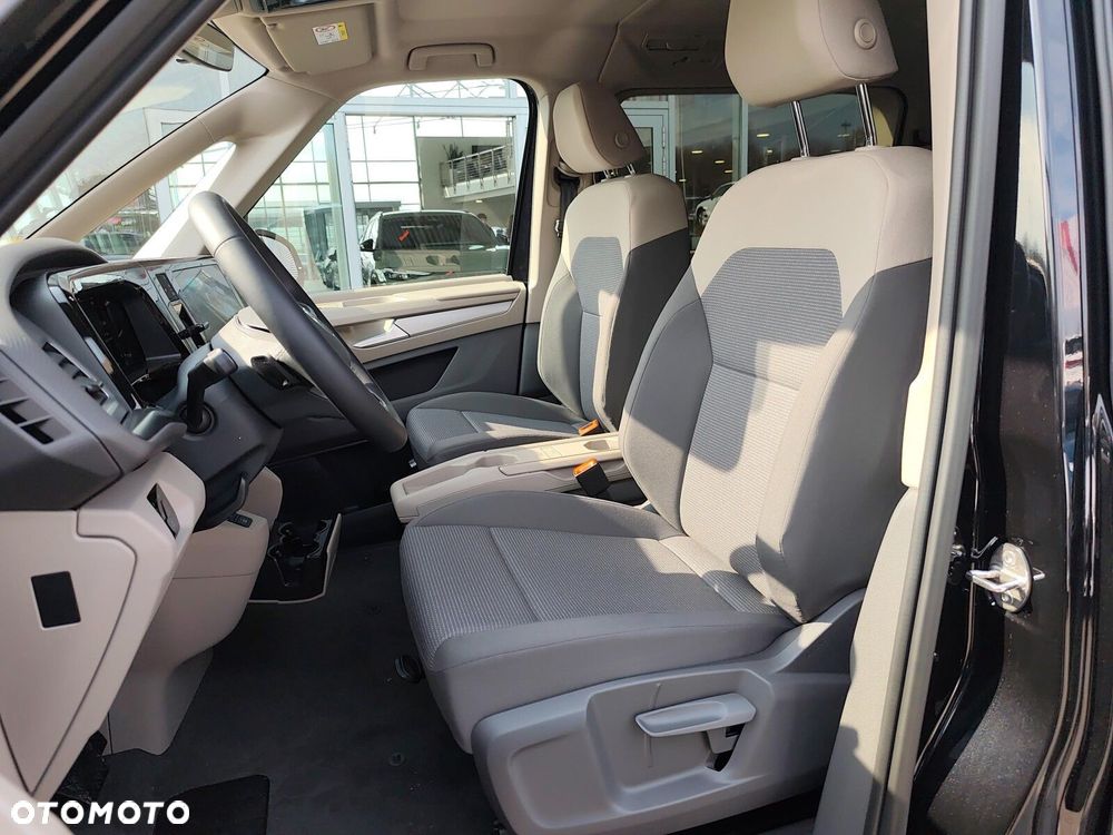 Volkswagen Multivan - 13