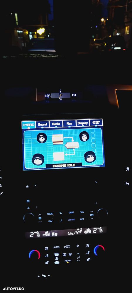 Cadillac Escalade 6.0 V8 Platinum - 9