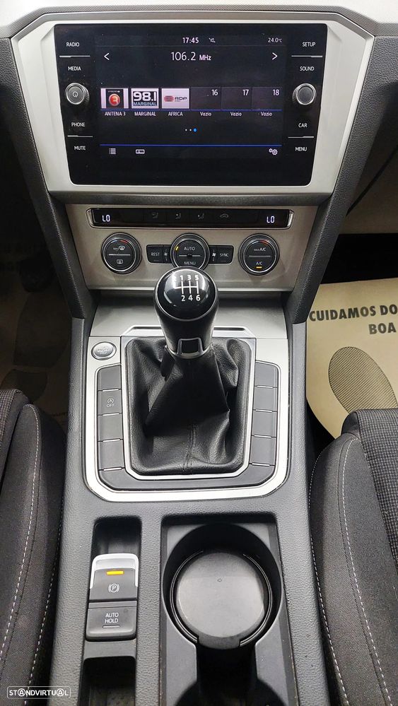 VW Passat Variant 1.6 TDI Confortline - 16