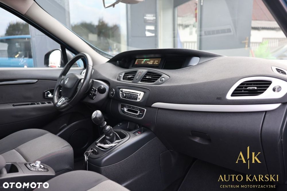 Renault Scenic - 31