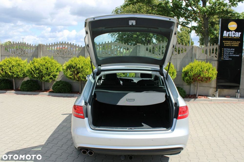 Audi A4 Avant 2.0 TDI DPF Ambiente - 32