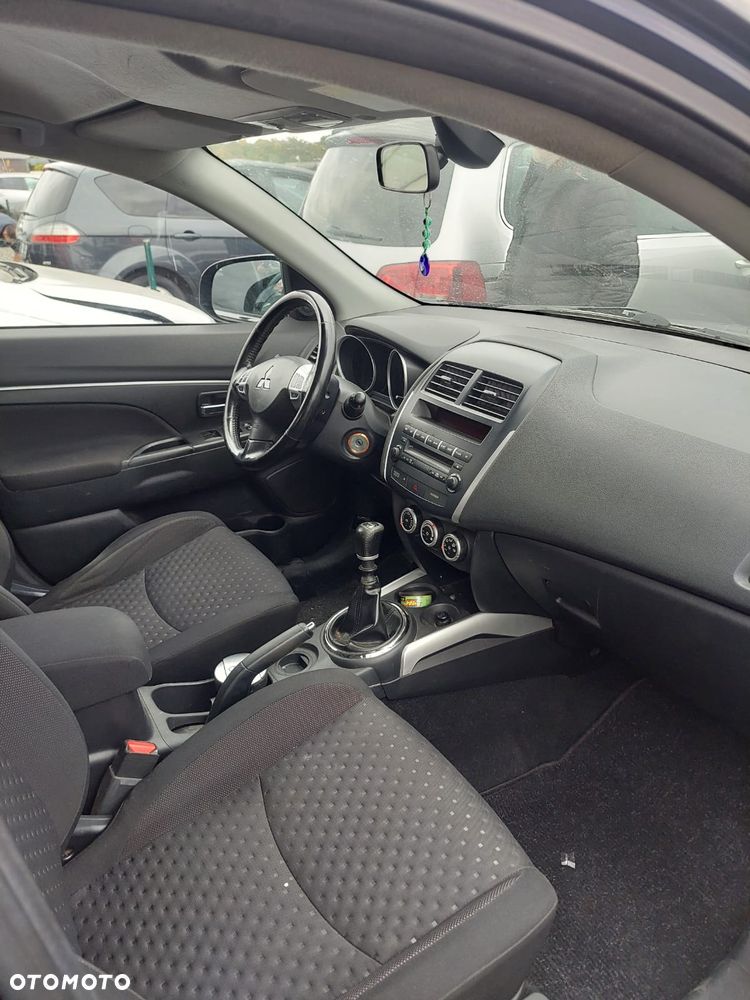 Mitsubishi ASX ver-1-8-did-instyle-navi-as-g - 4