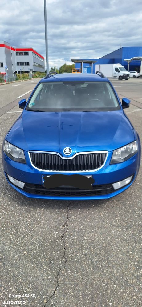 Skoda Octavia 1.6 TDI DSG Style - 3