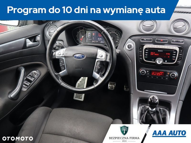 Ford Mondeo - 8