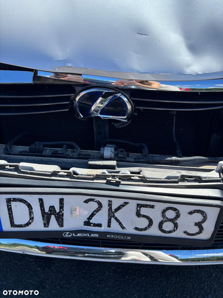 Lexus CT - 9