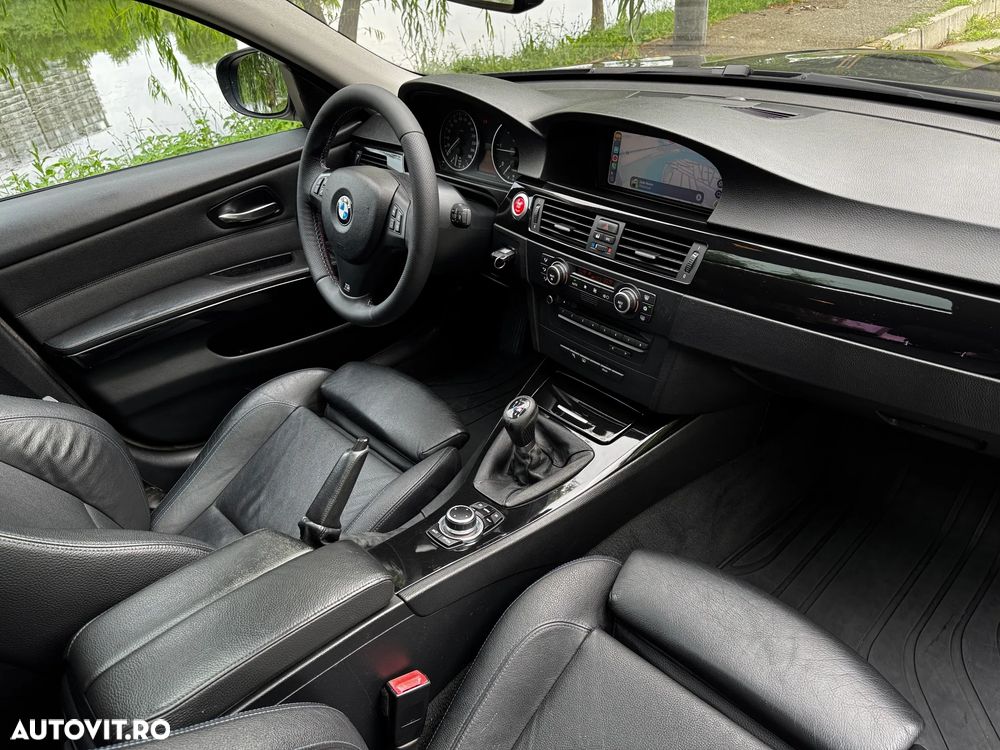 BMW Seria 3 320d - 12