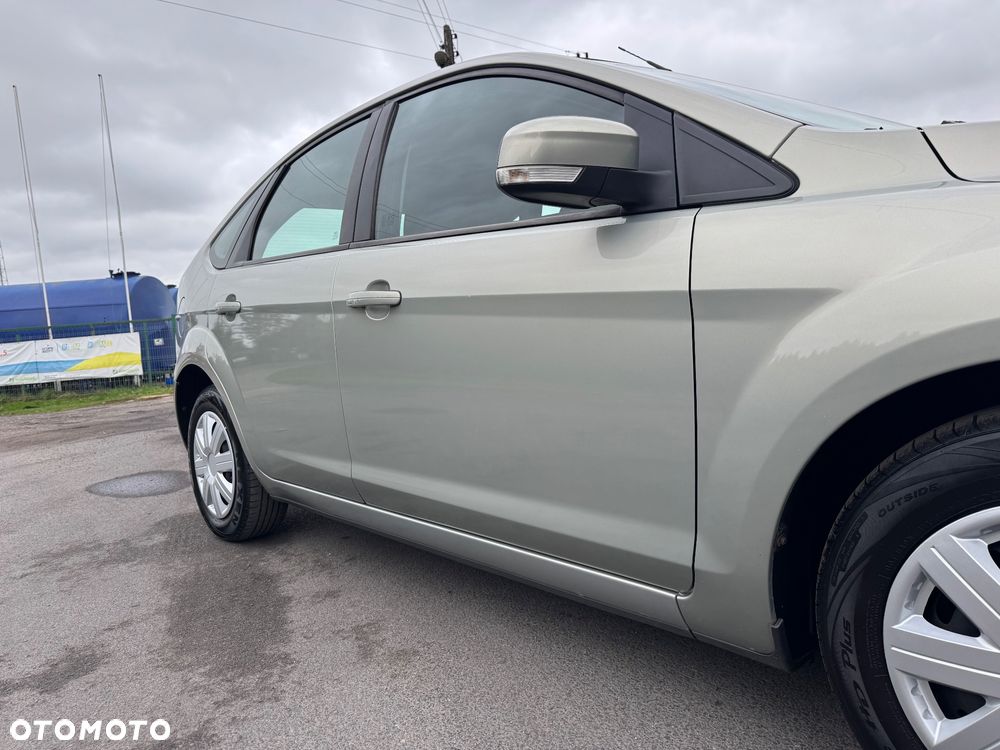 Ford Focus - 13