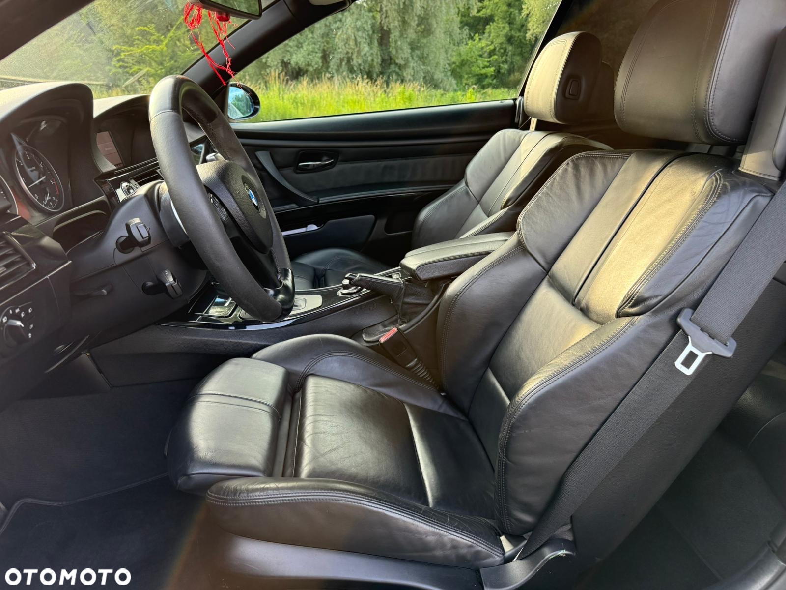 BMW Seria 3 330d DPF Cabrio - 12