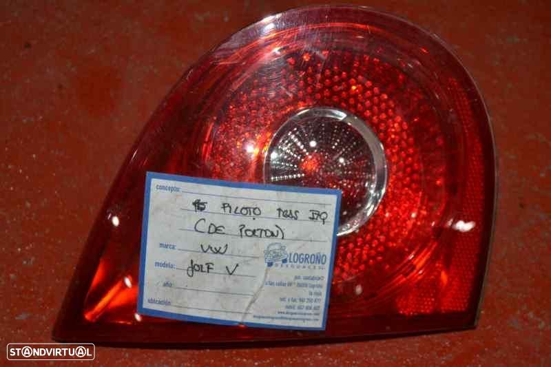 FAROLIM TRASEIRO ESQUERDO VOLKSWAGEN GOLF V 1K110.2003 - 1
