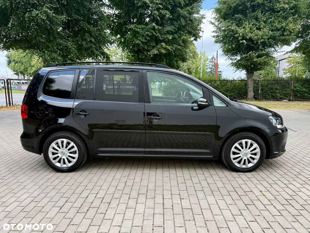 Volkswagen Touran - 19