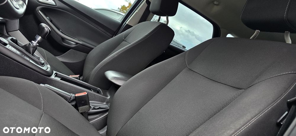 Ford Focus 1.0 EcoBoost Titanium - 9