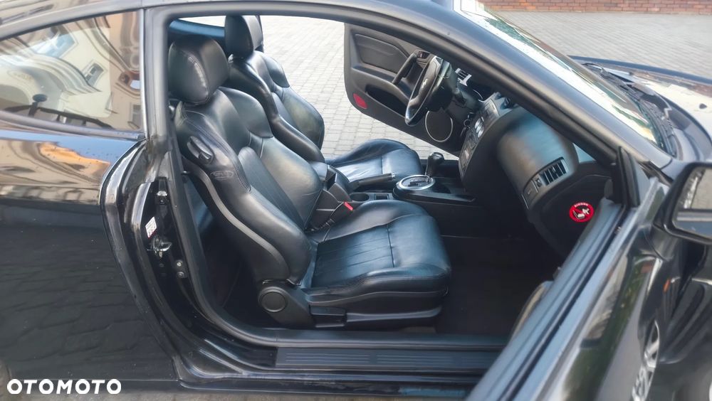 Hyundai Coupe - 35