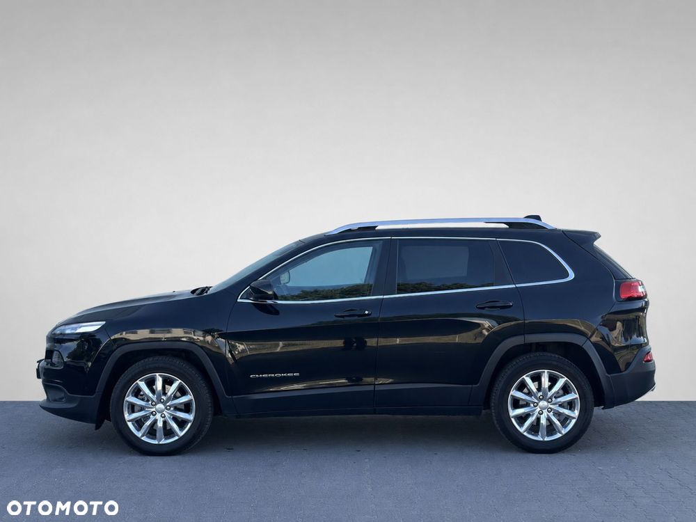 Jeep Cherokee - 9