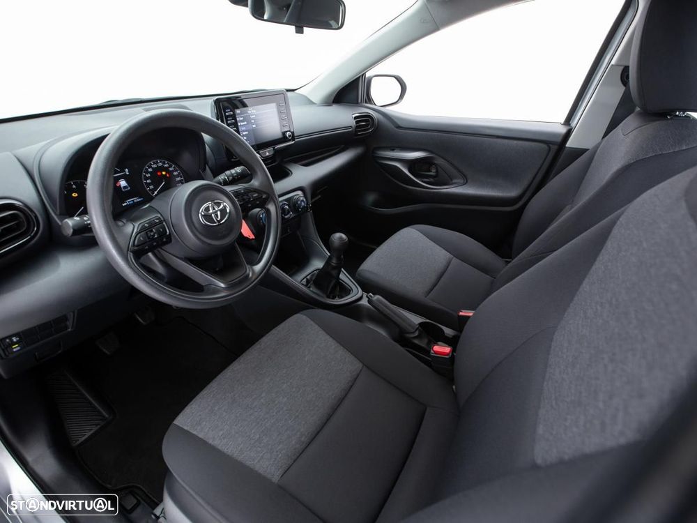 Toyota Yaris 1.0 VVT-i Comfort — fotografia 6