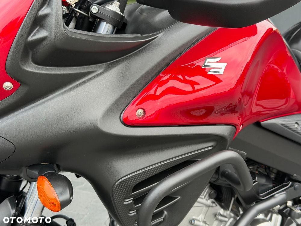 Suzuki V-STROM - 35
