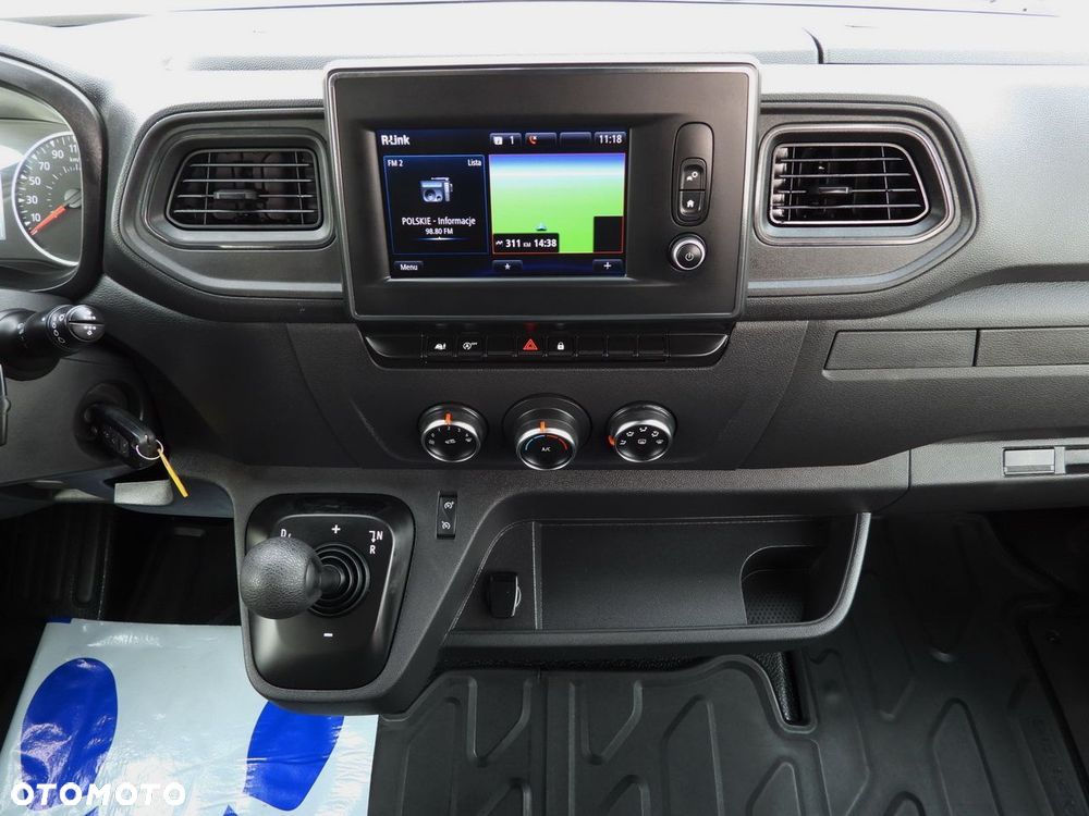 Renault MASTER FURGON BRYGADÓWKA 7 MIEJSC TEMPOMAT NAWIGACJA LEDY AUTOMAT  KLIMATYZACJA  180KM - 32