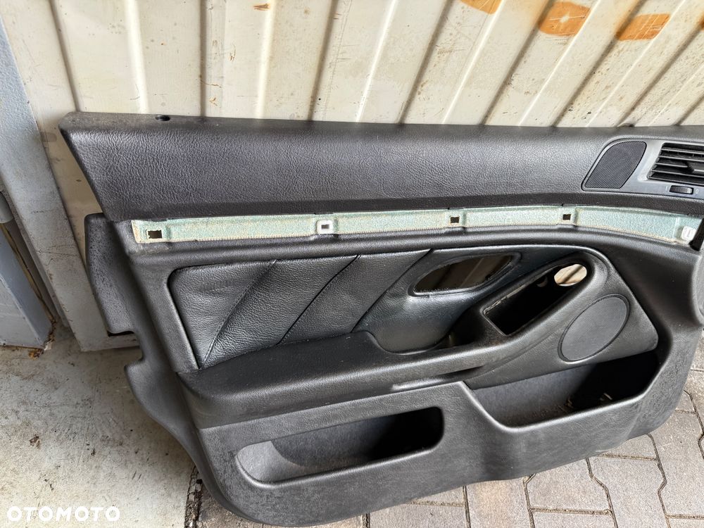 Boczek tapicerka drzwi przód lewy przedni Bmw e39 Skóra czarna kierowcy Bardzo Ładny - 2