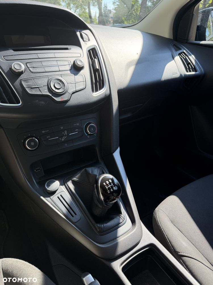 Ford Focus 1.6 Trend - 11