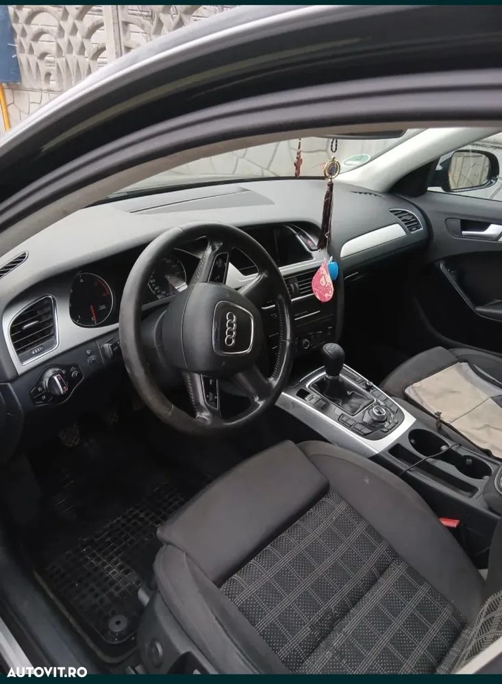 Audi A4 Limuzina 2.0 TDI B8 - 5