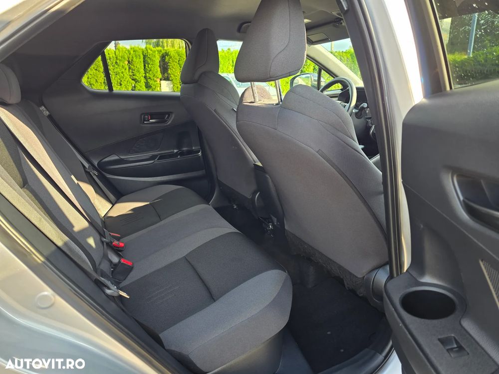 Toyota C-HR 2.0 HEV 197 CP 4x2 CVT Dynamic - 8