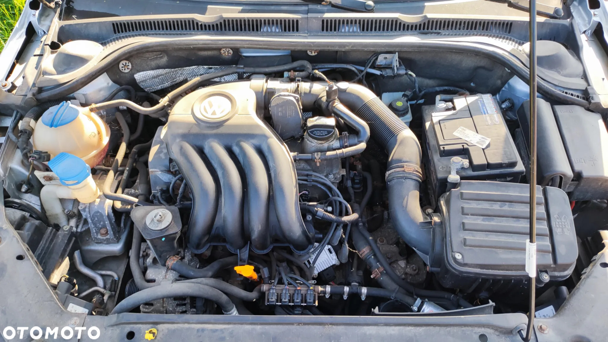 Volkswagen Jetta 2.0 Base - 3
